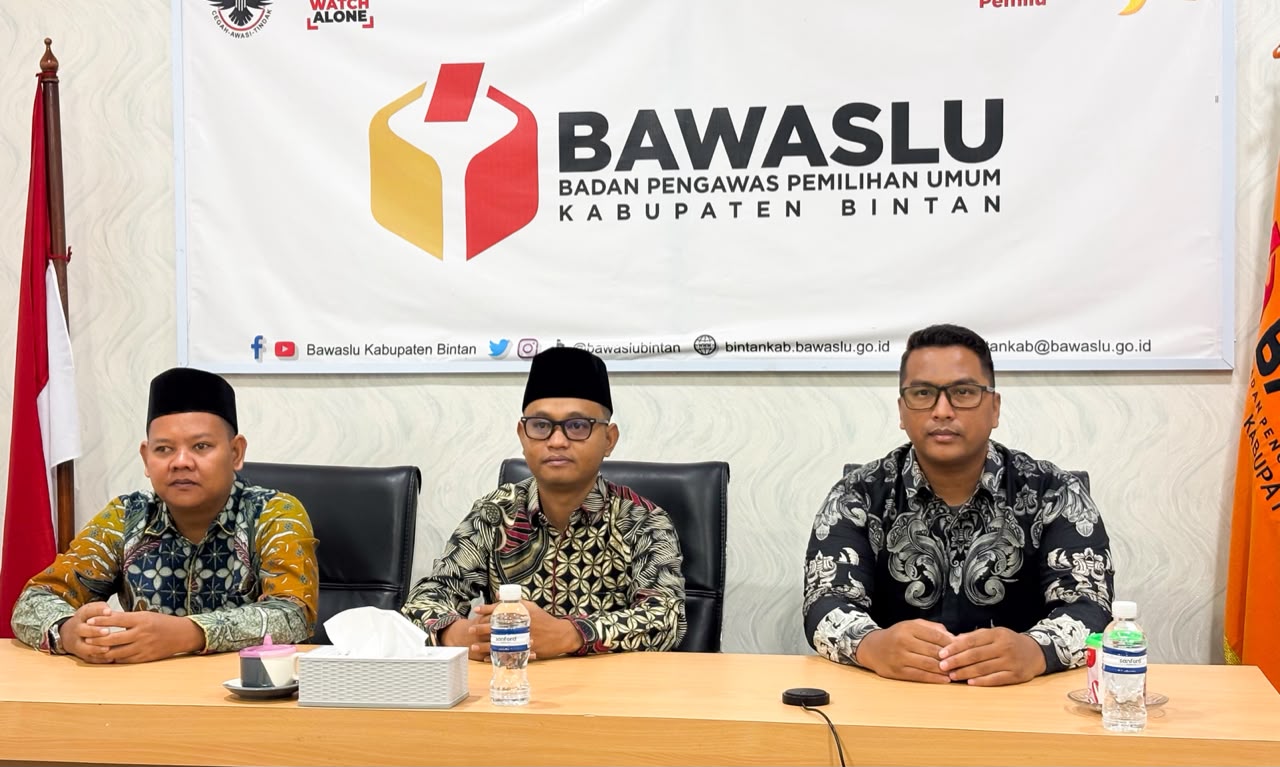 Pimpinan Bawaslu Kabupaten Bintan mengikuti rakor penyusunan IKU Bawaslu se-Kepulauan Riau yang digelar secara daring, Kamis (25/6/2026)/Foto: Pemberitaan Bawaslu Bintan