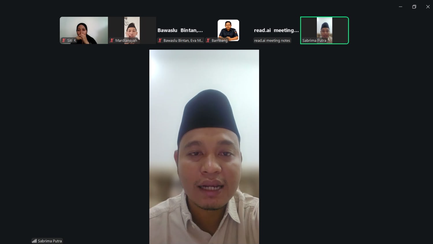 Ketua Bawaslu Kabupaten Bintan, Sabrima Putra, menyampaikan arahan dalam kegiatan Jumat Sehati yang digelar secara daring, Jumat, 10 Juli 2026/Foto: Pemberitaan Bawaslu Bintan
