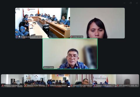 Plt Kepala Sekretariat Bawaslu Kepri Takwin Saleh memimpin sosialisasi SITUKIN yang diikuti jajaran Bawaslu Bintan secara daring, Rabu (28/10/2026)/Foto:Pemberitaan Bawaslu Bintan