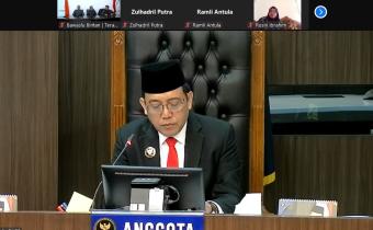 Sidang pembacaan putusan perkara Nomor 42-PKE-DKPP/I/2025 di Ruang Sidang DKPP Jakarta, Senin (10/3/2025)/Foto: Pemberitaan Bawaslu Bintan