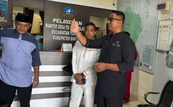 Anggota Bawaslu Kabupaten Bintan saat menjelaskan terkait JDIH Bawaslu