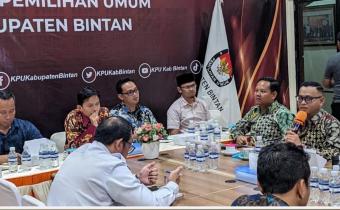 Sabrima Putra saat menyampaikan catatan hasil pengawasan pemilihan tahun 2024