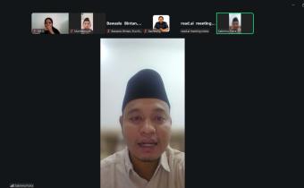 Ketua Bawaslu Kabupaten Bintan, Sabrima Putra, menyampaikan arahan dalam kegiatan Jumat Sehati yang digelar secara daring, Jumat, 10 Juli 2026/Foto: Pemberitaan Bawaslu Bintan