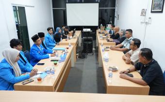 Ketua dan Anggota Bawaslu Bintan saat menerima kunjungan audiensi Pengurus Cabang PMII Tanjungpinang-Bintan, pada Kamis (16/07/2026) / foto: Pemberitaan Bawaslu Bintan