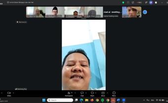 Anggota Bawaslu Kabupaten Bintan Bambang menyampaikan tausiah dalam kegiatan Jumat Sehati bertema Menjaga Lisan dan Hati yang digelar secara daring melalui Zoom, Jumat, 24 Juli 2026/Foto:Pemberitaan Bawaslu Bintan