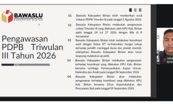 Koordinator Divisi Hukum, Pencegahan, Partisipasi Masyarakat, dan Hubungan Masyarakat Bawaslu Kabupaten Bintan Iskandar memaparkan hasil pengawasan PDPB Triwulan III 2026 dalam rapat koordinasi secara daring, Jumat (11/9/2026)/Foto:Pemberitaan Bawaslu Bintan